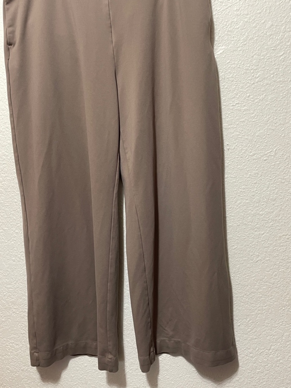 Lee Women's Brown Wide Leg Pants. Good Condition. Size XXL. - Picture 4 of 8